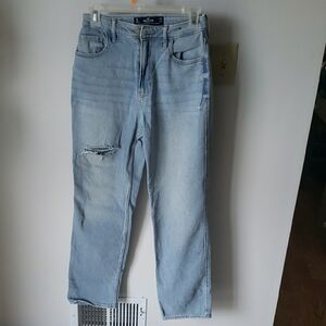 Hollister Ultra High Rise Stacked Vintage Straight Jean